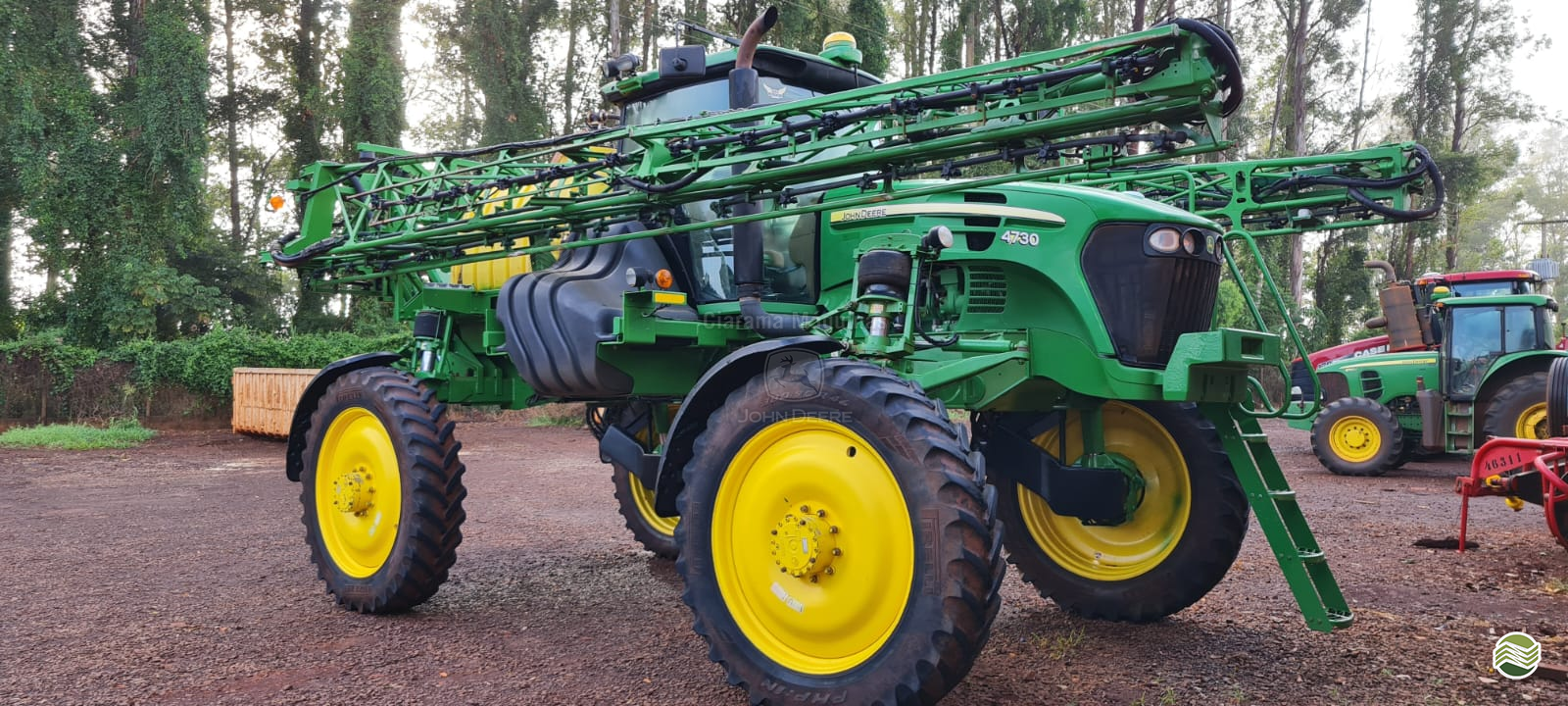 PULVERIZADOR JOHN DEERE JOHN DEERE 4730 Tração 4x4 Ciarama Máquinas - John Deere - Matriz PONTA PORA MATO GROSSO DO SUL MS